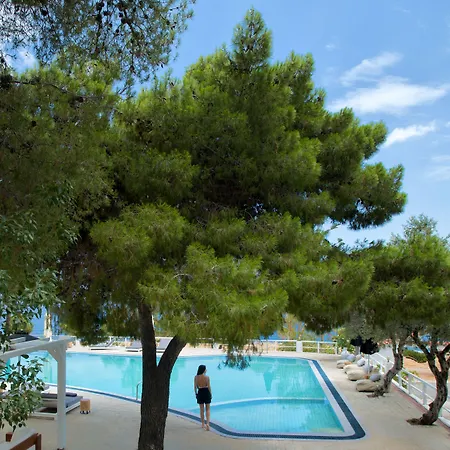 Akra Morea & Residences 2* Monemvasía