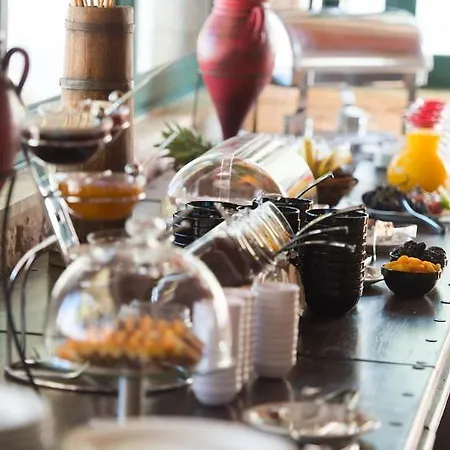 Akra Morea Hotel & Residences 2*