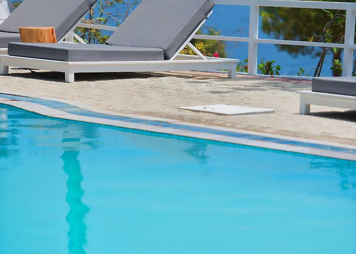 Akra Morea & Residences Hotel 2*