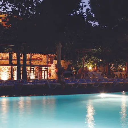 Akra Morea & Residences Monemvasía