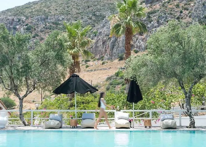 Akra Morea Hotel & Residences 2*