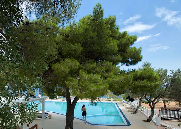 Akra Morea & Residences 2* 모넴바시아