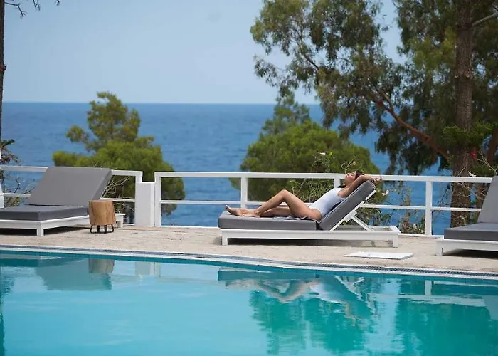 Hotel Akra Morea Hotel & Residences 2*